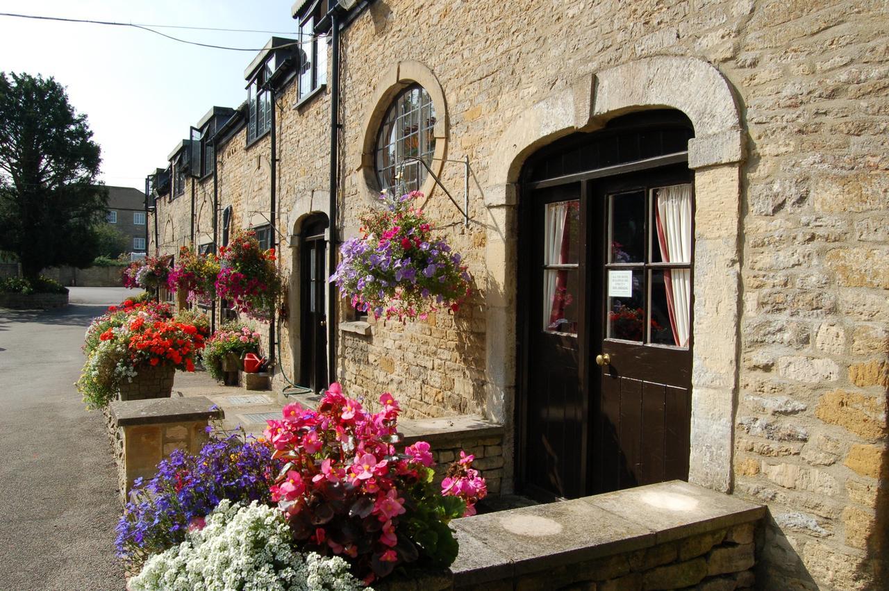 Stow Lodge Hotel ภายนอก รูปภาพ
